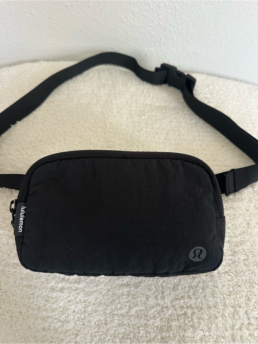 lululemon athletica Black Men's Belt Bag